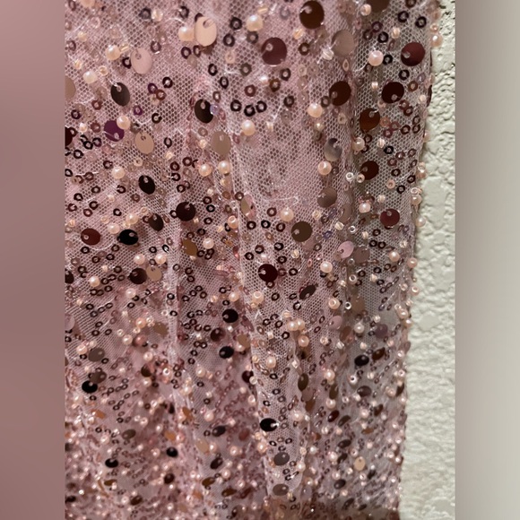 NWT Mac Duggal Embellished Plunged Neck Sleeveless Trumpet Gown Rose Size 10 - Picture 6 of 12